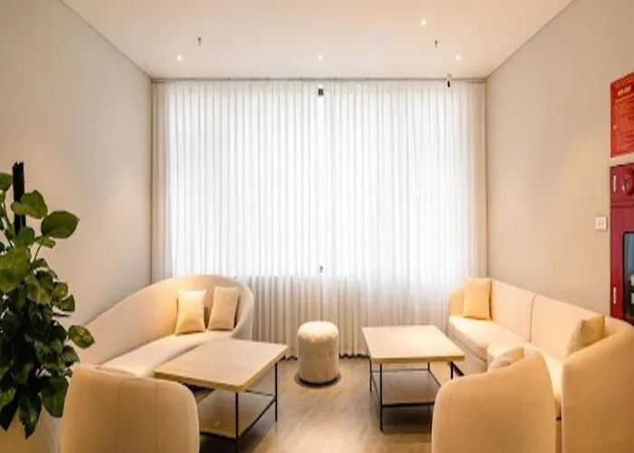 Villa 20 Ngủ Siêu Vip Trung Tâm Bãi Cháy Hạ Long